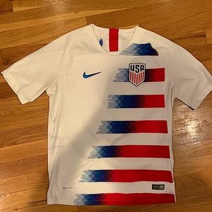 Men’s Nike USA vapor knit soccer jersey